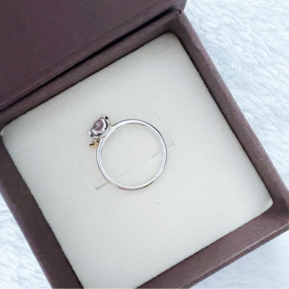 Japanese Festaria Wish Upon A Star 10K White Gold Lilac Sapphire Star Ring - Picture 12 of 12